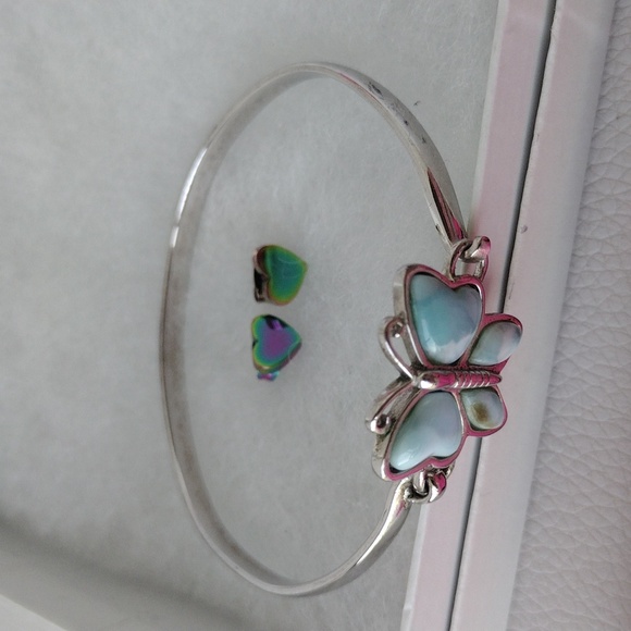 Tote Bag, Jewerly, Accessories And Beauty Bundle - Picture 3 of 17